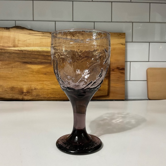 Libbey Violet Garden Vine Goblet - Picture 2 of 4